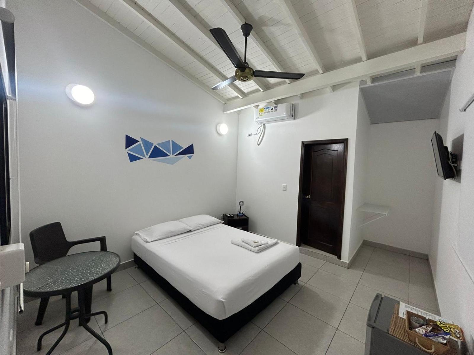 Hotel Puerto Azul Puerto Berrio Экстерьер фото