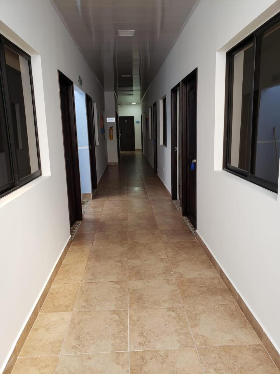 Hotel Puerto Azul Puerto Berrio Экстерьер фото