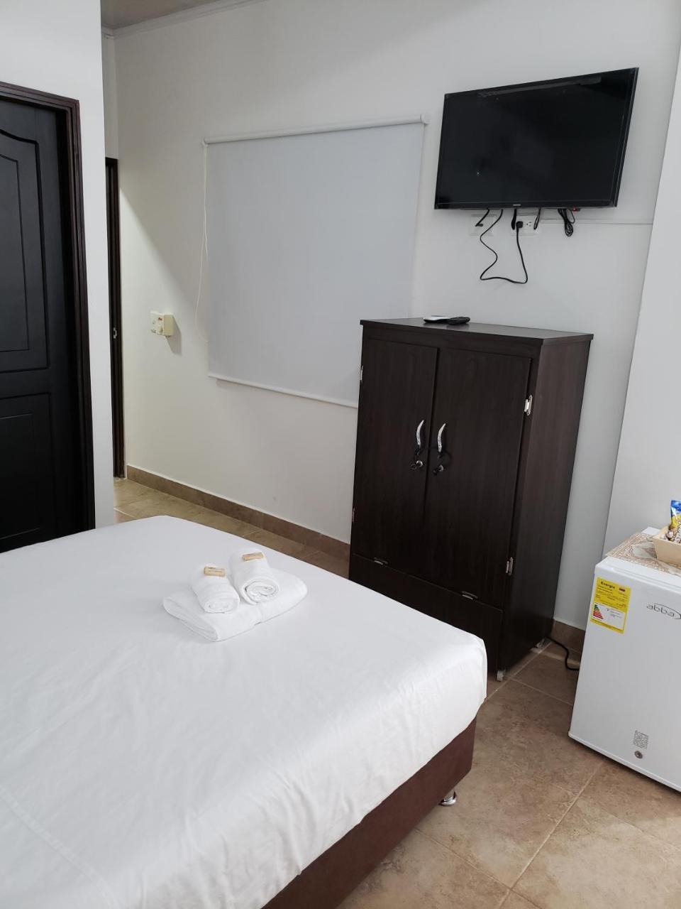 Hotel Puerto Azul Puerto Berrio Экстерьер фото